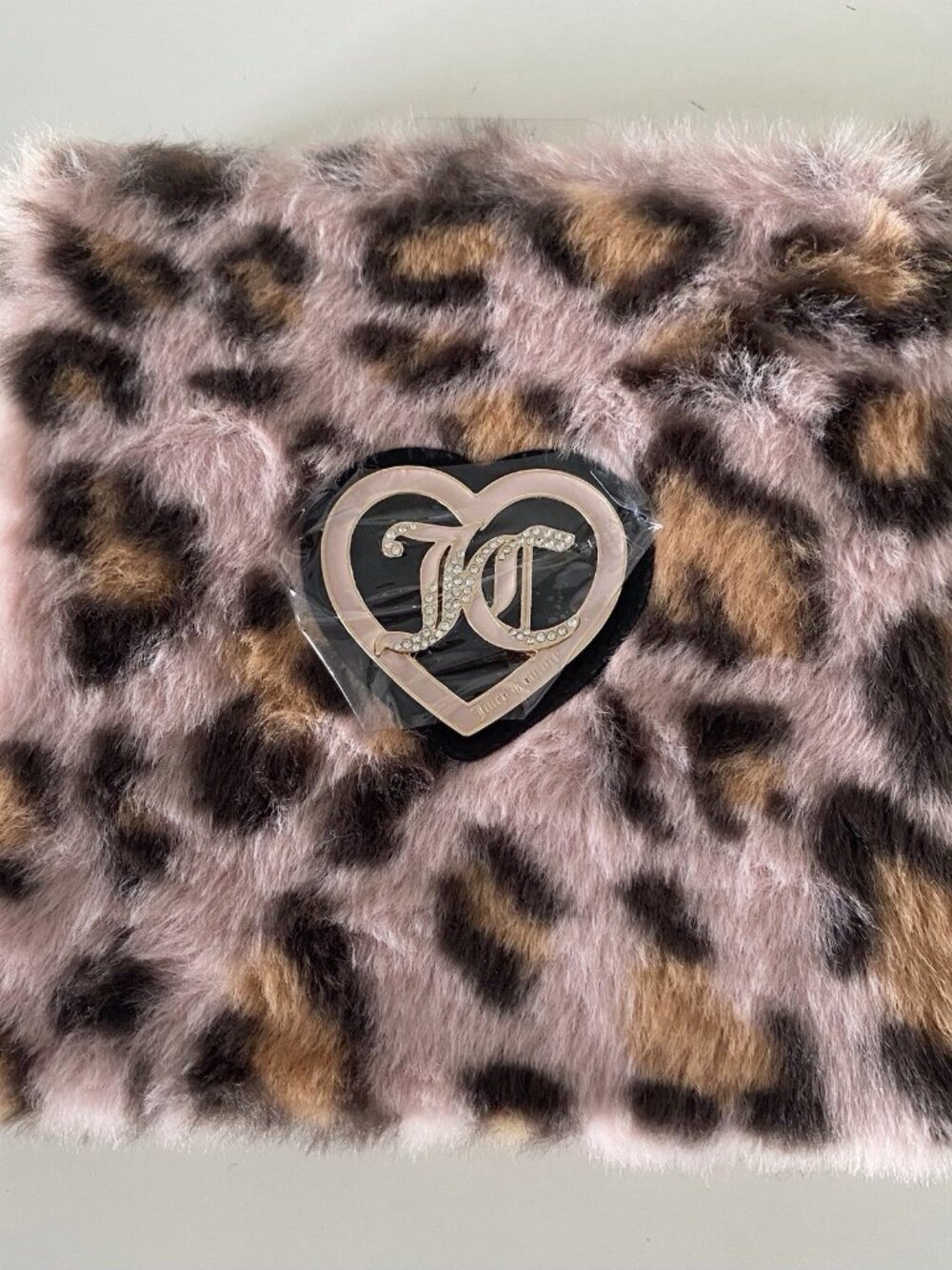 Juicy Couture Pink Leopard‎ Cheetah Faux Fur And Rhinestone 16 Eyeshadow Palette